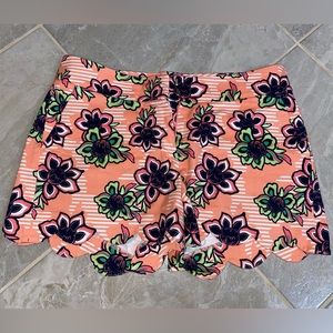 Women’s Crown and Ivy shorts